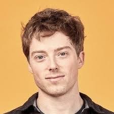 Ray Larsen's Instagram, Twitter & Facebook