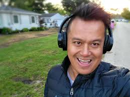 Good morning everyone. A rafter of turkeys walking with me 😂