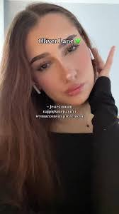 Olive Lane's Instagram, Twitter & Facebook