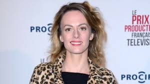 C'est officiel, sara mortensen quitte la série plus belle la vie. Sara Mortensen La Biographie De Sara Mortensen Avec Voici Fr