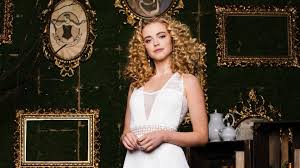 Wir sind sicher, dass unter unseren brautkleidern das kleid ihrer träume ist. Empire Brautkleid In Kussdiebraut Traumkleid Mit Tragern Verlieben