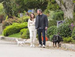 Days, weeks, and months all congealed into the same amorphous blob, a kind of perpetual tuesday. Ana De Armas And Ben Afflecks S Body Language Explained