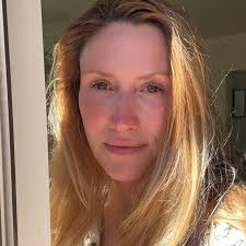 Lucas isn't thinking about his hair. He's at Max's bedside. His friends are  falling apart. He's the one holding everyone together. Grooming & wig  styling by @adventuresofzel #strangerthingshair