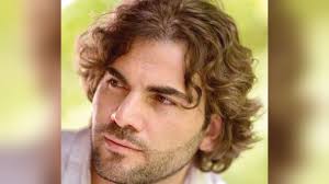 The separation of the artist Halim Barakat and the blogger Amal Samir