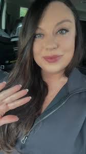 Amber Ramsay's Instagram, Twitter & Facebook