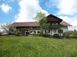 Dieses 4 familienhaus 1961 erbaut, liegt unweit von der aach entfernt und hat einen teilblick auf den. Gunstiges Haus Baden Wurttemberg Homebooster