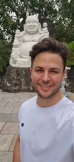 Hi everyone! It's my third day in Da Nang. I've been exploring the city and  I'm keen to meet new people. I love going to the gym, playing pool, trying  new foods,