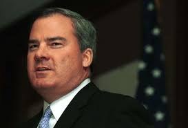 Disgraced politicians look to restore their standing