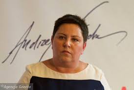 Para pozostaje w związku małżeńskim od ponad 30 lat. Dorota Wellman Skrytykowala Mlodych Polakow Znana Licealistka Tym Tekstem Chce Zajsc Nam Za Skore