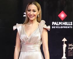 منة شلبي بدلاً من أمينة خليل في الجزء الثاني من ليه لأ أخبار النجوم والمشاهير الصندوق الأسود: Ù…Ù†Ø© Ø´Ù„Ø¨ÙŠ ÙˆØ§Ù„Ø¯ØªÙŠ Ù„Ù… ØªØ±Ø§ÙÙ‚Ù†ÙŠ ÙÙŠ ÙØ¹Ø§Ù„ÙŠØ§Øª ÙÙ†ÙŠØ© Ù…Ù†Ø° 10 Ø£Ø¹ÙˆØ§Ù… Ø£Ø®Ø¨Ø§Ø± ØµØ­ÙŠÙØ© Ø§Ù„Ø±Ø¤ÙŠØ©