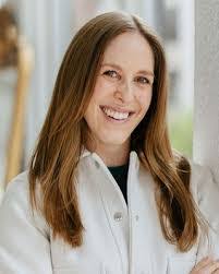 Hannah Bailey's Instagram, Twitter & Facebook