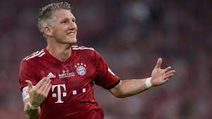 Am montag könnte bei der wm in brasilien ein neuer hinzugekommen sein. Bastian Schweinsteiger Emotionaler Abschied Fans Huldigen Ihrem Fussballgott