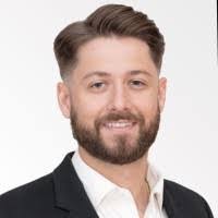 Victor Gerdes's Instagram, Twitter & Facebook