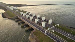 This is global road studies: De Afsluitdijk Holland Uml Ber Amsterdam