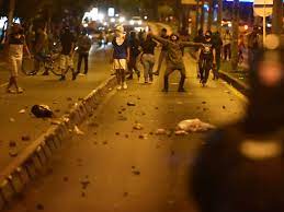 Según las denuncias que ha recibido la defensoría del pueblo, han desaparecido al menos 89 personas en medio de las protestas en colombia. Muerte De Hombre Por Brutalidad Policial Desata Protestas Violentas En Colombia Noticias Agencia Peruana De Noticias Andina