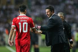 Consulta as estatísticas da carreira (partidas acompanha o perfil dos jogadores (por exemplo perfil rui vitoria), página de equipas. Rui Vitoria Acredito Que As Equipas Sao Mais Do Que A Soma De Onze Jogadores I Liga Sapo Desporto