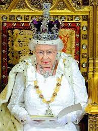 Queen Elizabeth Practices Wearing Imperial State Crown Before Ceremony Elizabeth Day Queen Elizabeth Practice Wear