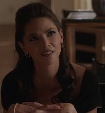 Robin Gravette's Instagram, Twitter & Facebook