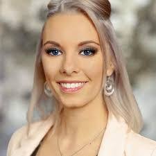 Paige Berglund's Instagram, Twitter & Facebook