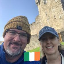 Anyone using the Caddy Tek cart with swivel front wheel? Is it good?