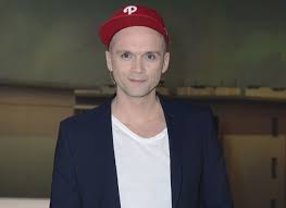 He is the author of the gloves, a nonfiction memoir of his experience boxing in the golden gloves competition. Tomasz Pagowski Spowiedz Jurora Ekscentryka Kobieta W Interia Pl