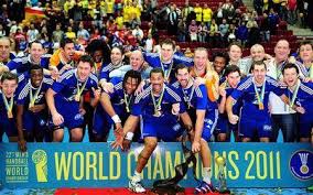Lors de leur précédent rassemblement elles avaient tenu à adresser un message à tou.te.s nos handballeur.se.s privé.e.s de la pratique de leur sport 🤝🇫🇷. L Equipe De France Aux Championnats Du Monde De Handball 2011 Paperblog