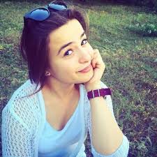 Cocuk Sarkici Berna Karagozoglu Genc Kiz Oldu
