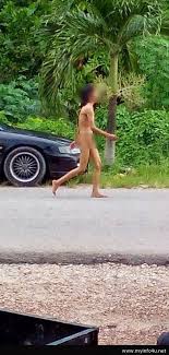 Tanpa ku sadari, bapak mertuaku mengekoriku ke kamar. Lagi Wanita Bogel Bersiar Siar Di Jalan Negeri Sembilan Undang Kontroversi Laman Gosip Dan Informasi Terkini