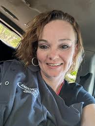 Danielle Morrow's Instagram, Twitter & Facebook