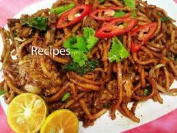 Yang versi melayu dan yang versi mamak ada sedap nya masing masing. Resepi Mee Goreng Mamak Kategori Sajian Sampingan Bahan Bahan 1 Bungkus Mee Kuning Dibasuh Dan Toskan Mee Goreng Mamak Recipes Malaysian Food