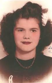 Anna Claypool's Instagram, Twitter & Facebook