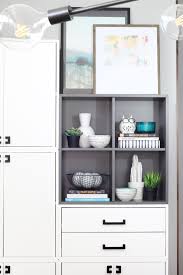 From office work during the day to dinner at night, the flexible restaurant is suitable for you who love life. Modern Dining Room Makeover Blue I Style