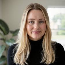 This past month, I graduated from the University of Wisconsin-Madison with  a degree in political science and international studies.