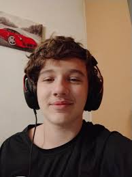 Hi there to everyone ... I'm writing to ask if anyone knows if any places  and or are willing to help themselves.... I can't afford to buy things for  my children this