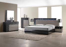I have a black lacquer bedroom set that i would like to turn into less of an eye sore. Modern Platform Bed With Black And Grey Lacquer Finish Comes In An Amazing Design With Led Lighting System On The Headboard That Can Be Cont