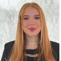 Emily Lemon's Instagram, Twitter & Facebook