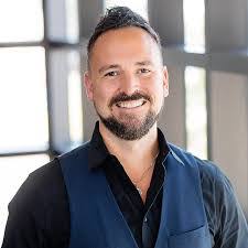 David Smithson's Instagram, Twitter & Facebook