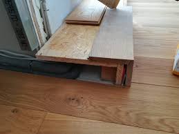 Parkett Stufe Treppe Treppenstufe Holzboden Raumausstatter Kiel Raumgestaltung Raumausstattung Rademann Holzboden Raumausstatter Raumgestaltung