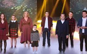 Au cours de sa prestation, elle n'a pas hésité à tacler l'émission, le jury ainsi que ses concurrents ! La France A Un Incroyable Talent La Famille Lefevre Remporte La Finale Le Parisien