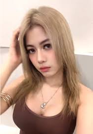 Su Hlaing Win (@suhlaingwin21)’s videos with original sound