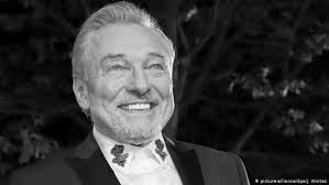 Listen to music from karel gott like die biene maja, trezor & more. Top Czech Singer Karel Gott Has Died Music Dw 02 10 2019