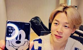 Bei v live kann man viele videos und auch shows mit bts ansehen (auch ohne live. Pin By Ashley On Park Jimin ë°•ì§€ë¯¼ Jimin Bts V Live