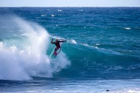 The best moments from rottnest island, plus a preview of what's to come in lemoore for the jeep surf ranch pro kicking. Sequence Of The Week Italo Ferreira S Massive Punt Surfline