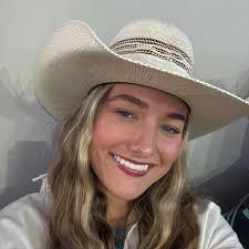 autumn moore (@autumn.moore) • Instagram photos and videos