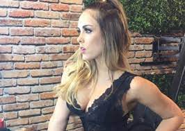 En su última publicación, la modelo y bailarina de 35 años y madre de una niña y niño, cautivó a sus admiradores con una sesión de fotos. Maura Rivera Causa Furor Y Desata La Envidia En Instagram Con Su Figura En Bikini Fotos El Boyaldia Noticias De Iquique Y Tarapaca