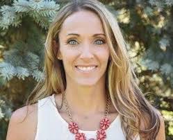 Georgia Everly's Instagram, Twitter & Facebook