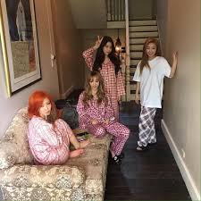 Mamamoo In Pajamas Mamamoo Moonbyul Mamamoo Kpop