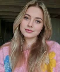 Hi everybody, I am single and I would like to have a sincere relationship  with a woman. My beautiful write to me if you are interested thank you