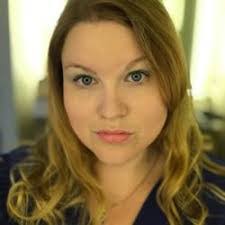 Lindsey Ritter's Instagram, Twitter & Facebook