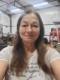 How to reduce hair tangles and frizz?